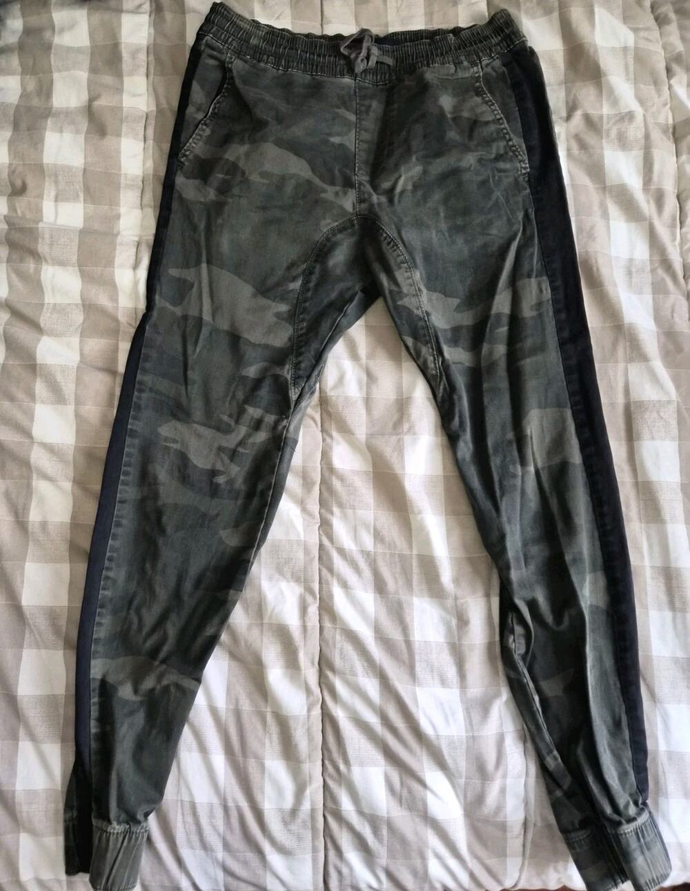 Size S Hollister CA Skinny Jogger Advanced Stretch Faded Camo Gray Green Pants